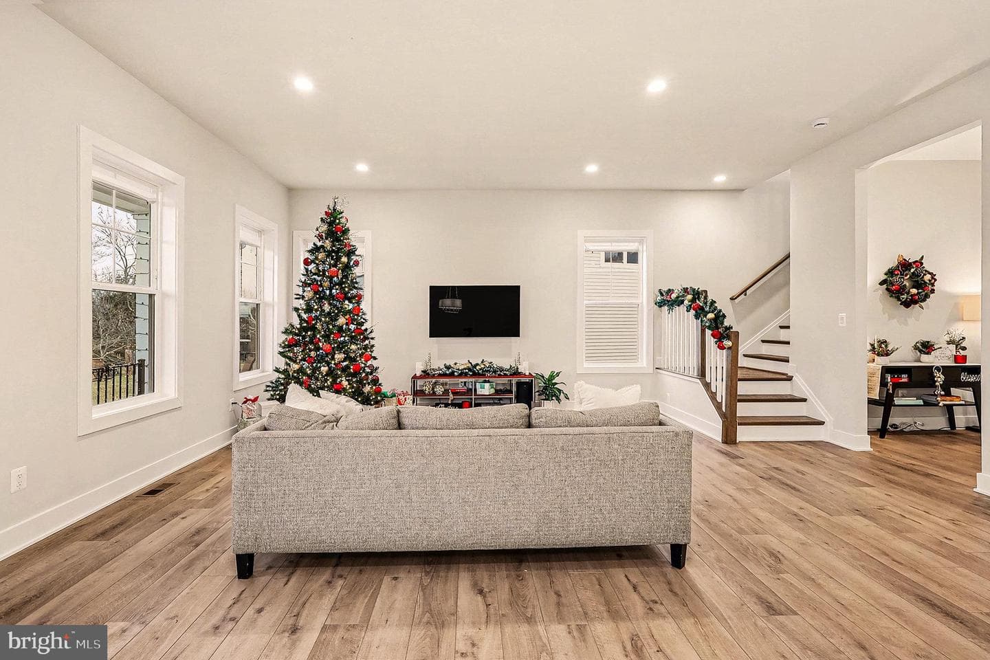 5513 Veltri Terrace photo 7