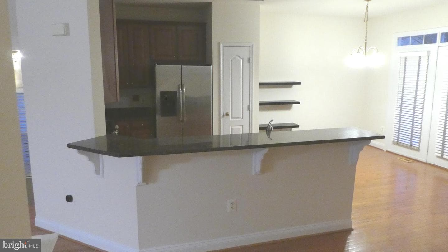 16456 Kenneweg Court photo 3