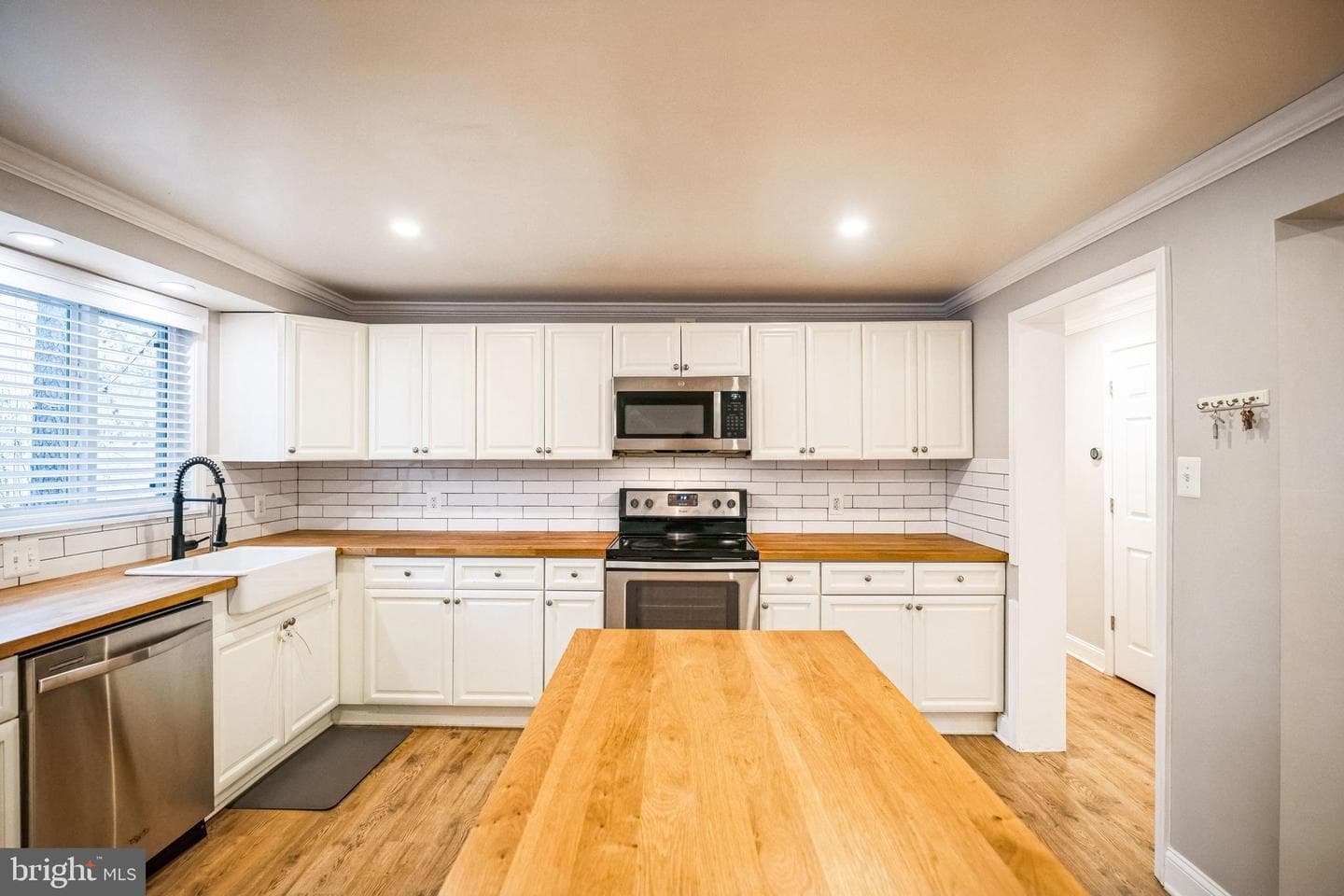 16080 Deer Park Drive photo 7