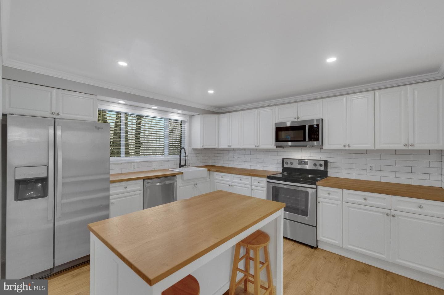 16080 Deer Park Drive photo 8