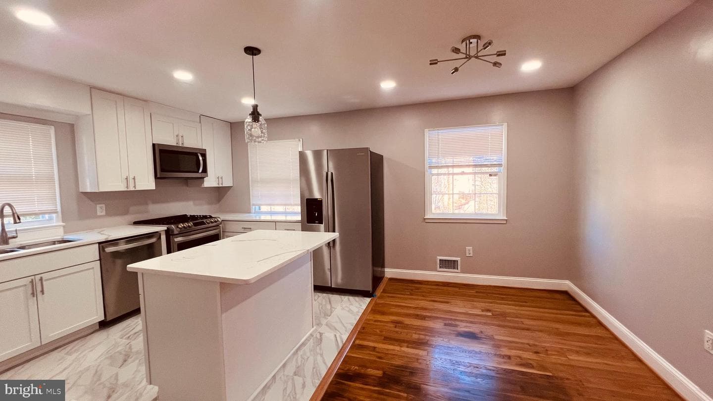 14389 Fontaine Court photo 8