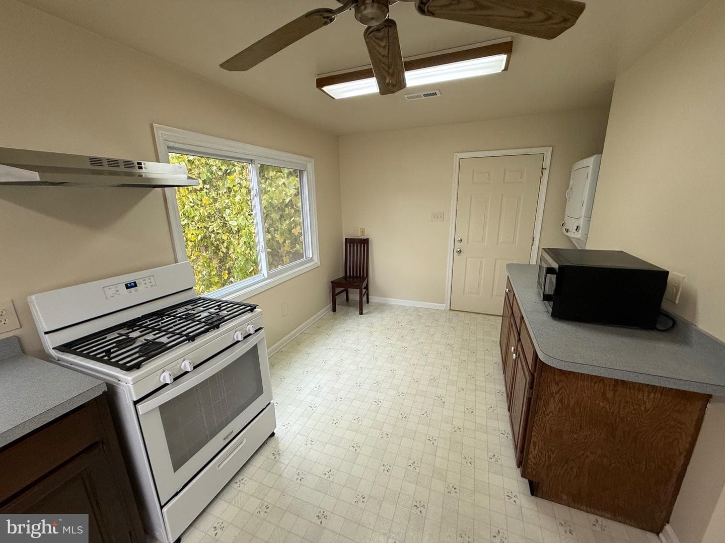 1226 Easy Street photo 10