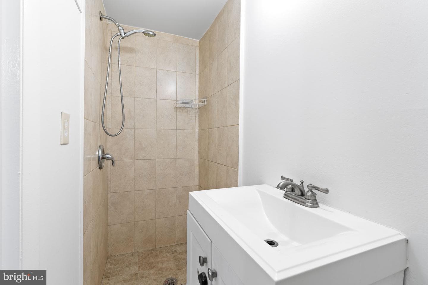 3537 Cranmer Mews photo 31