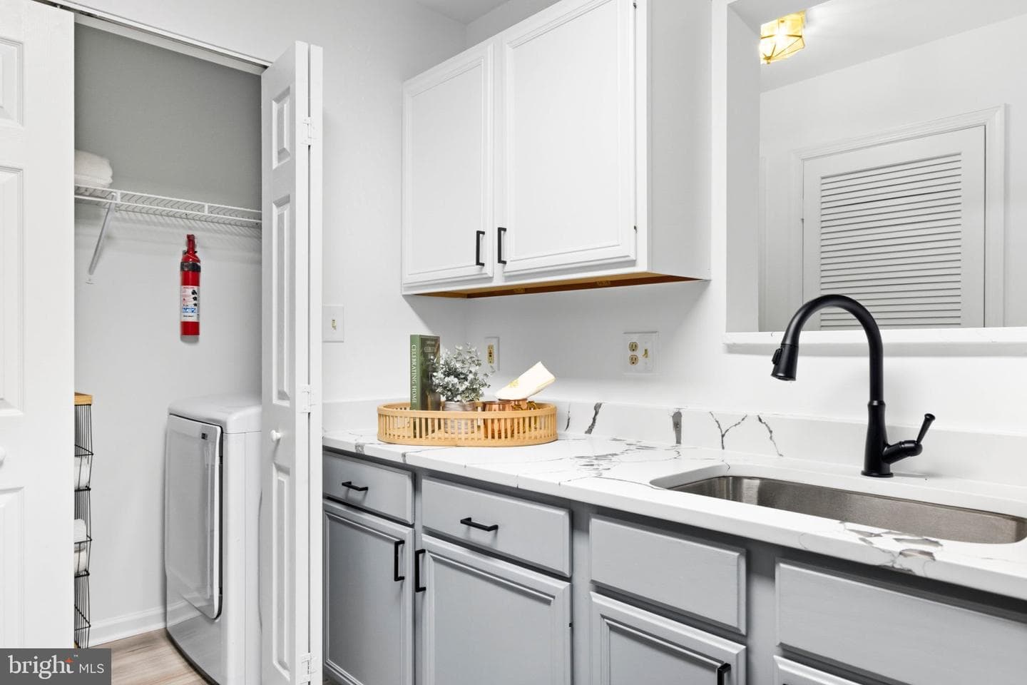8075 Lacy Drive #101 photo 11