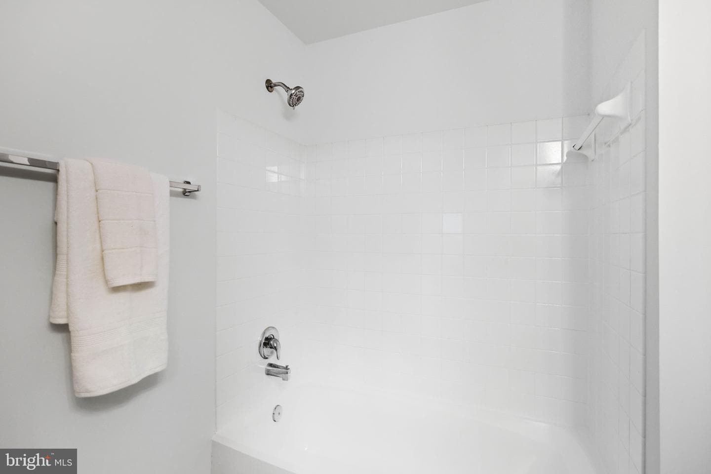 8075 Lacy Drive #101 photo 32