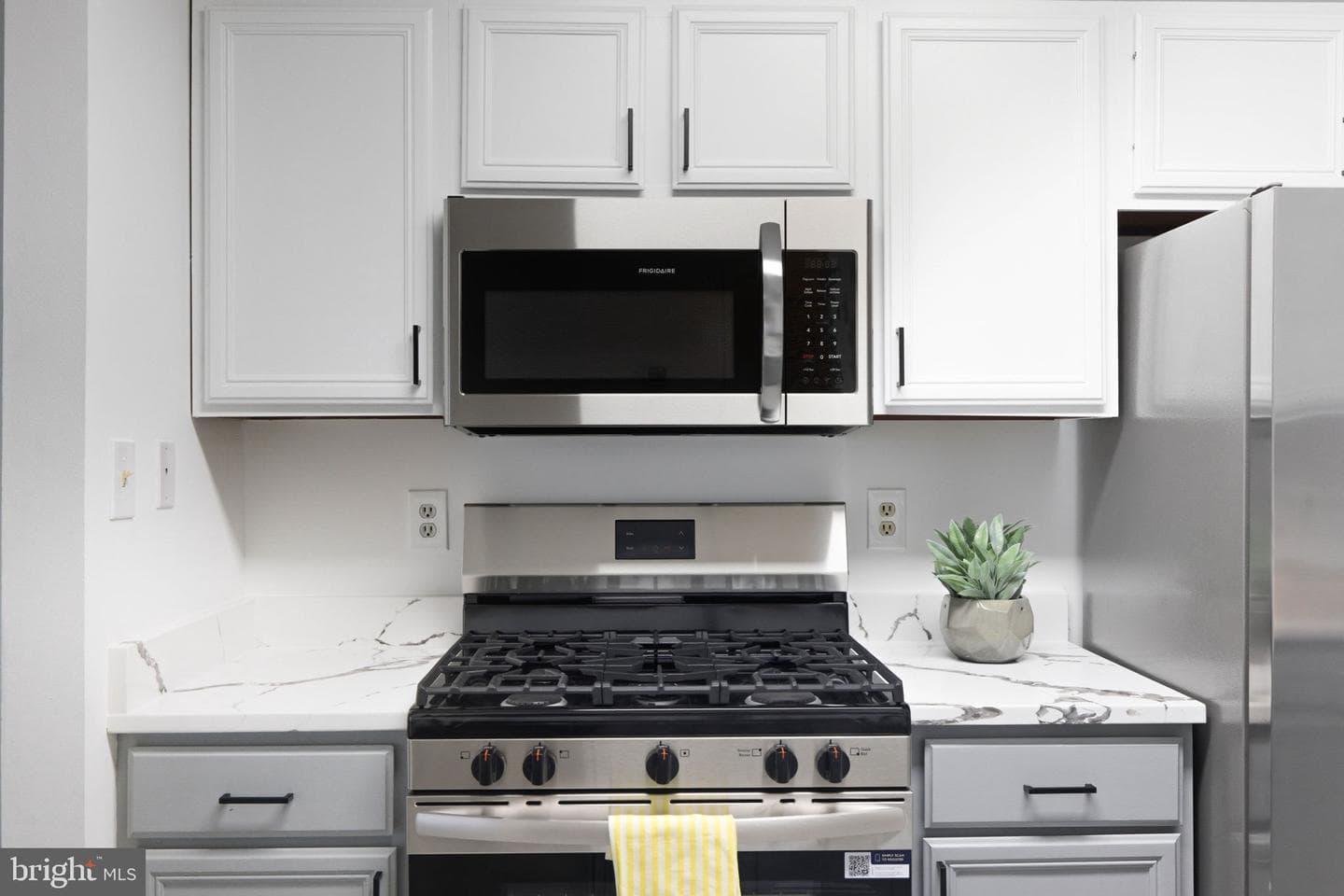 8075 Lacy Drive #101 photo 9