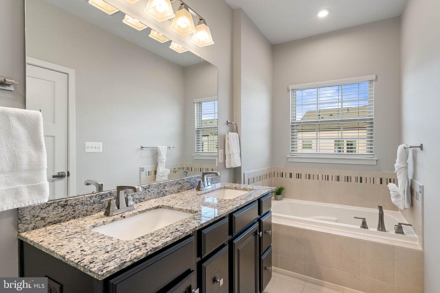 18092 Red Cedar Road photo 27