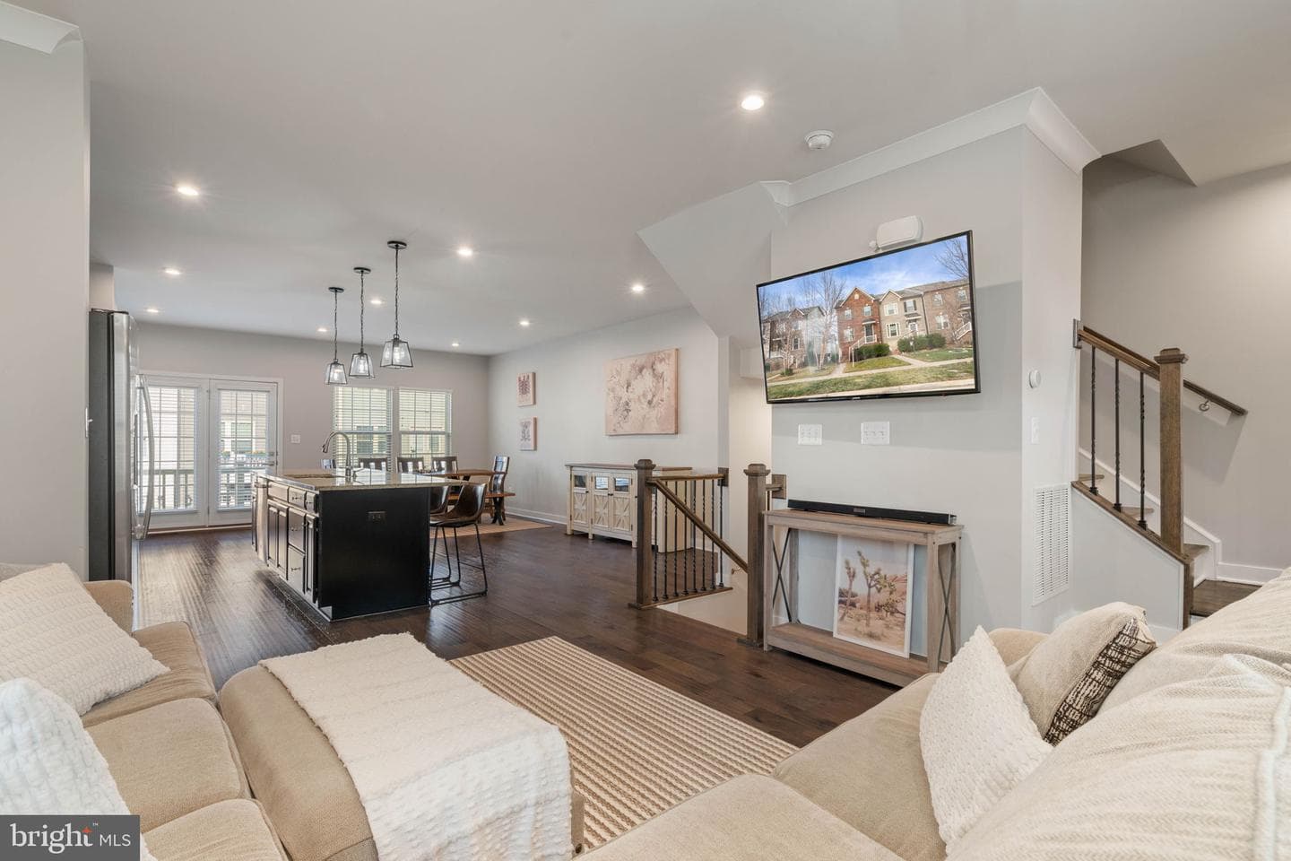 18092 Red Cedar Road photo 8