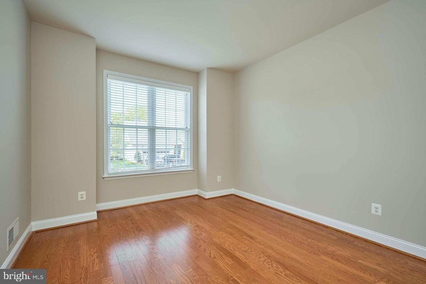 6907 Broadleaf Terrace photo 31