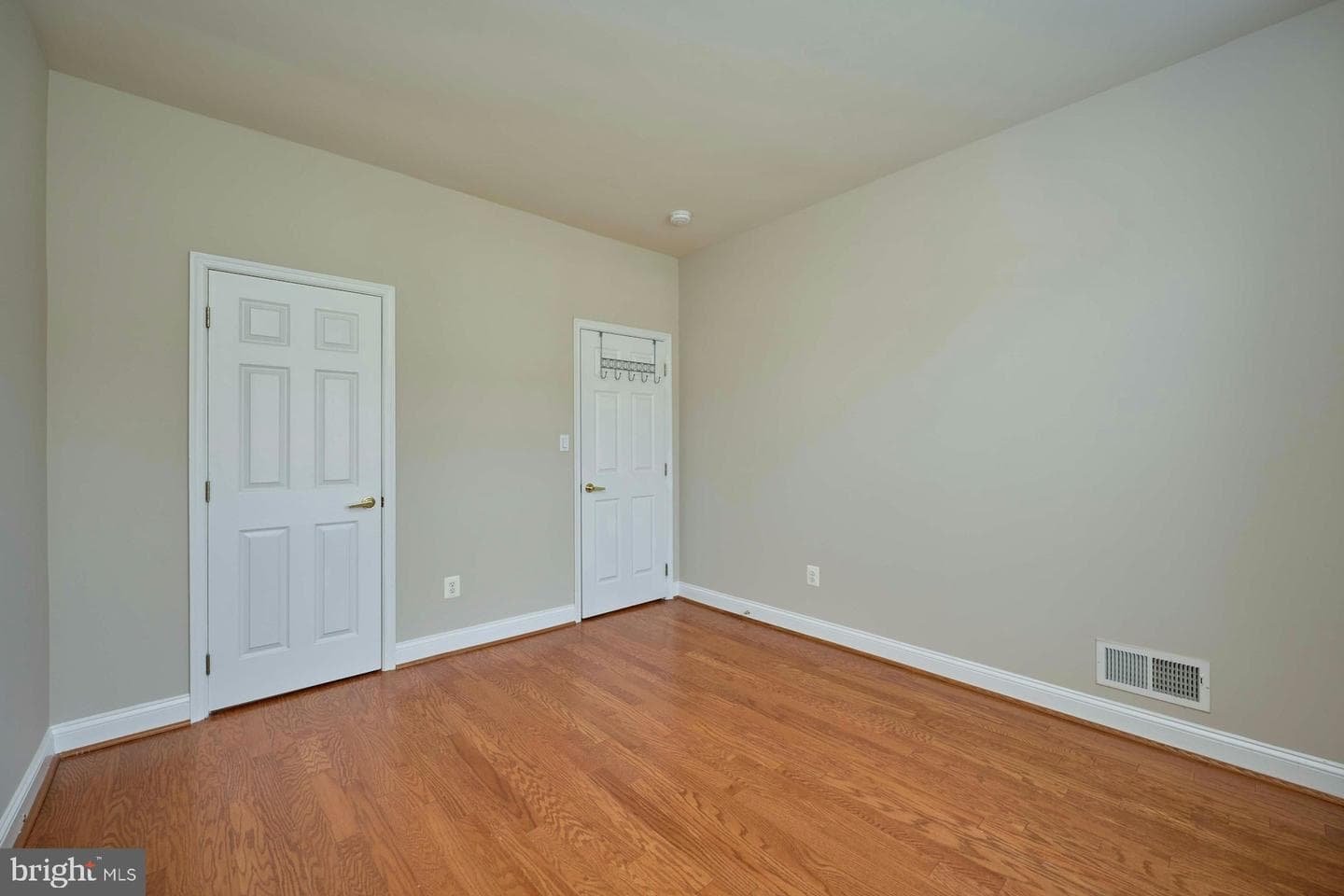 6907 Broadleaf Terrace photo 32