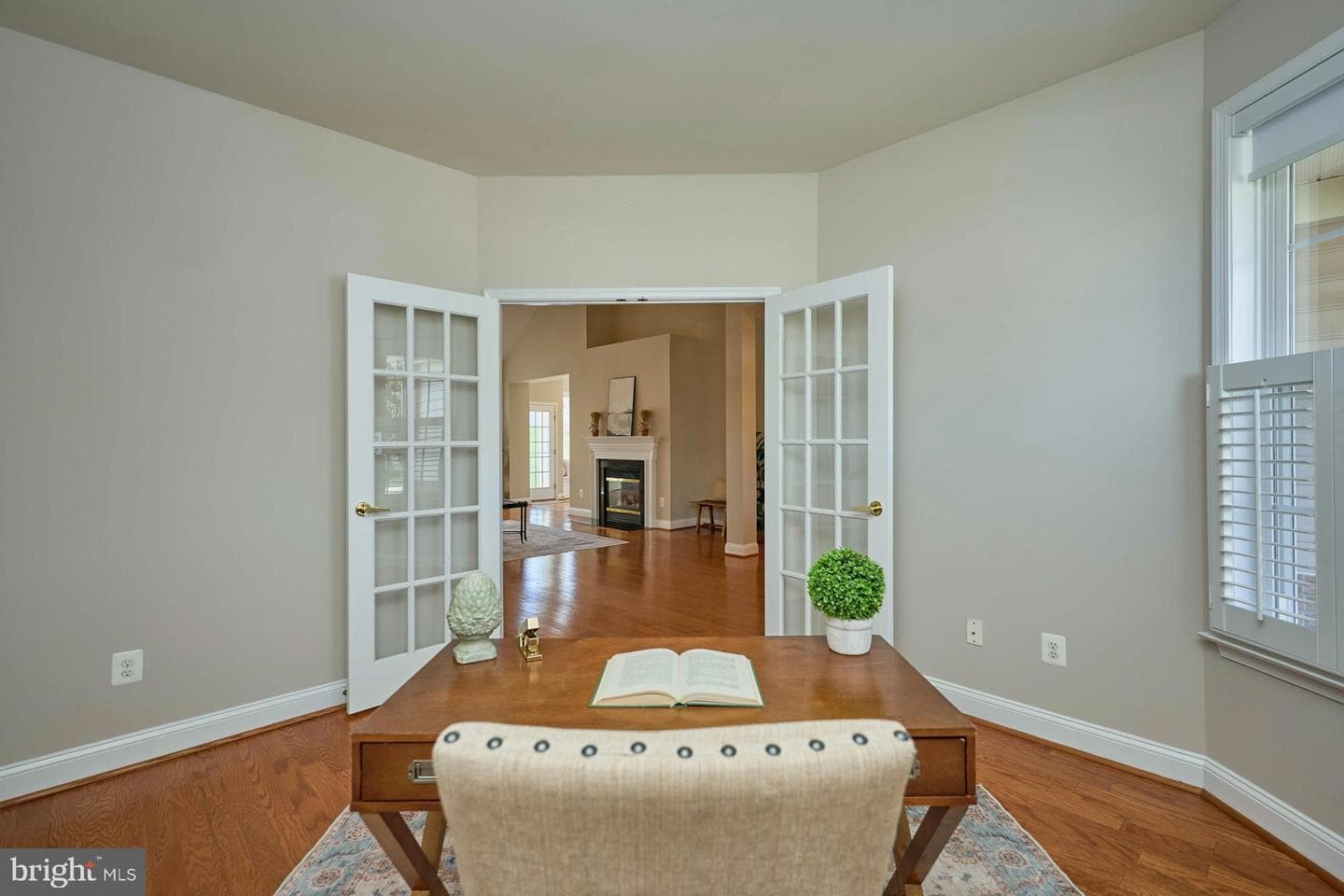 6907 Broadleaf Terrace photo 9