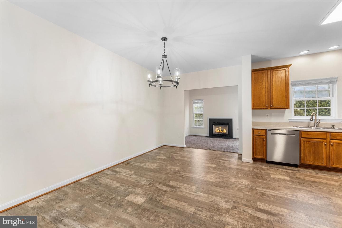 2509 Oak Tree Lane photo 16