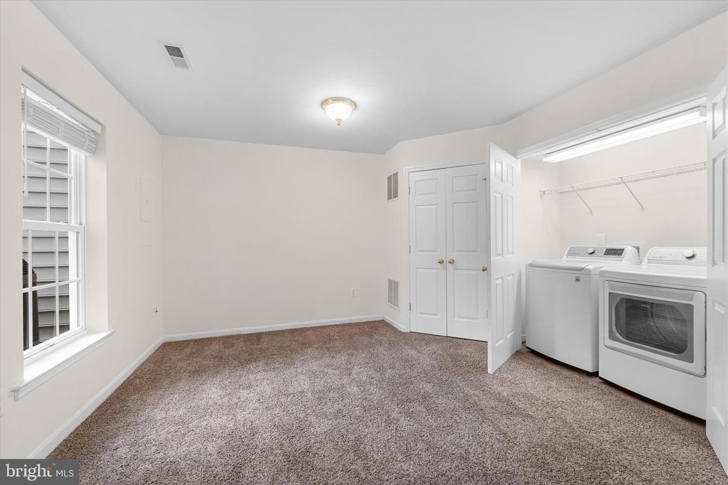 2509 Oak Tree Lane photo 35