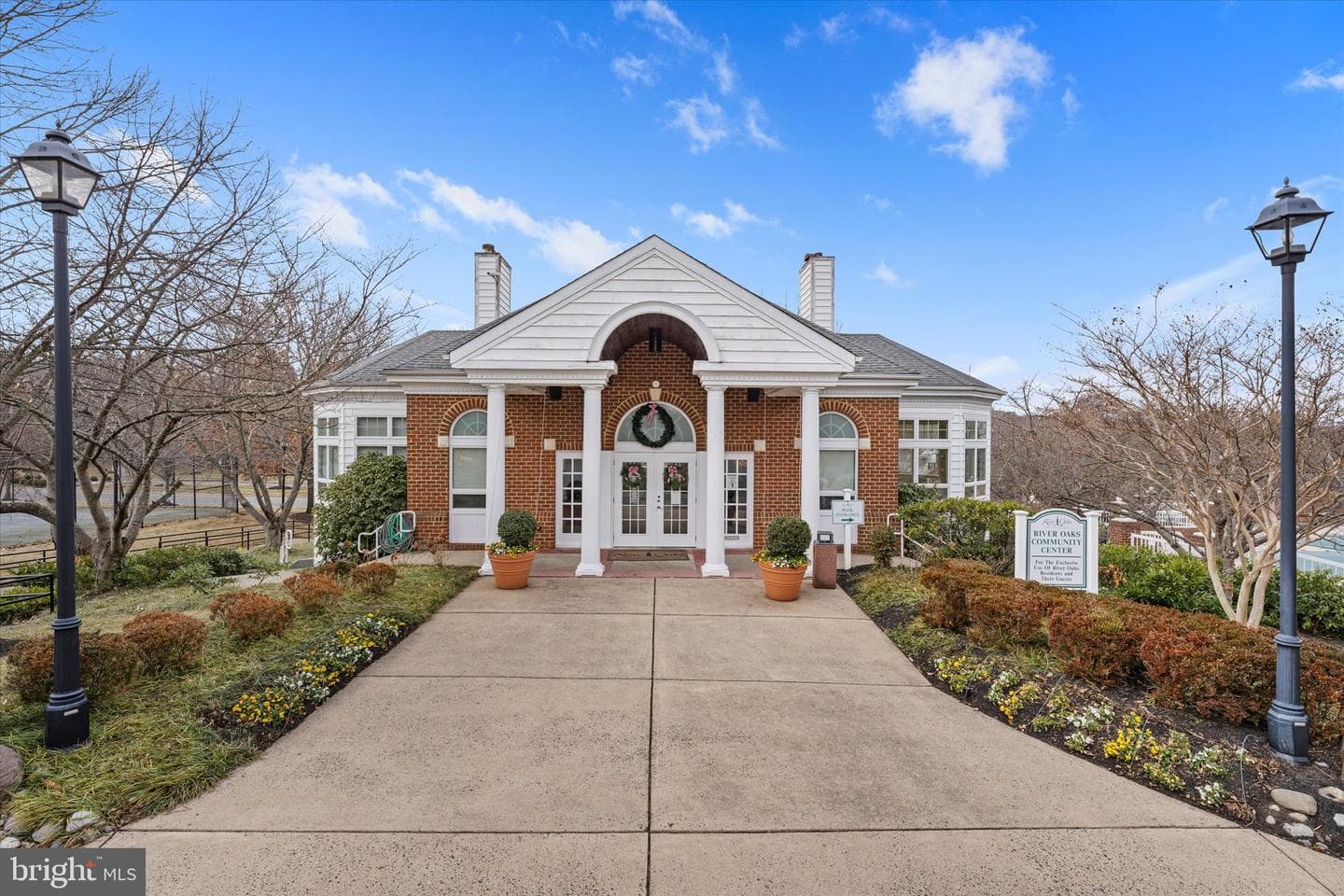 2509 Oak Tree Lane photo 46