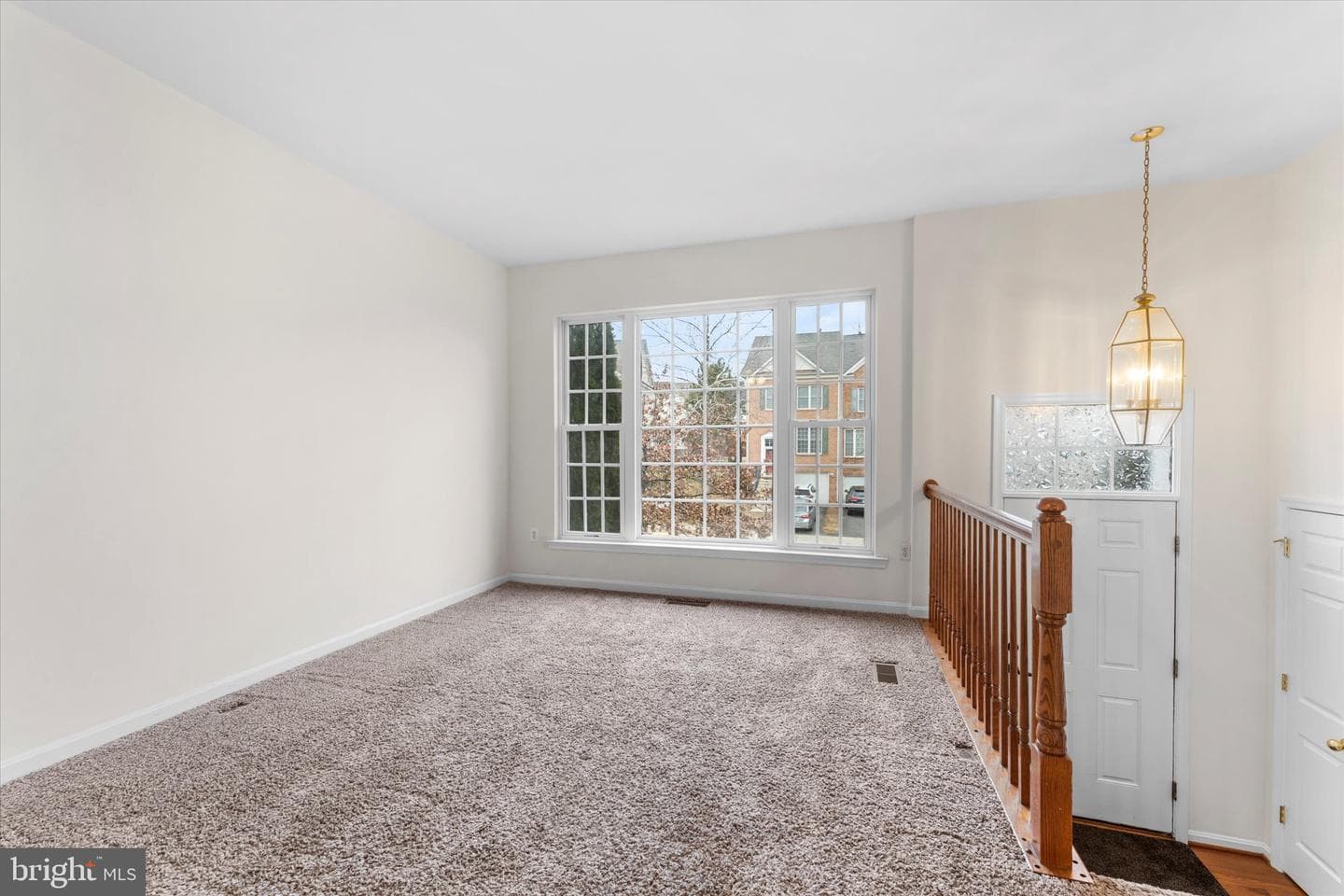 2509 Oak Tree Lane photo 8