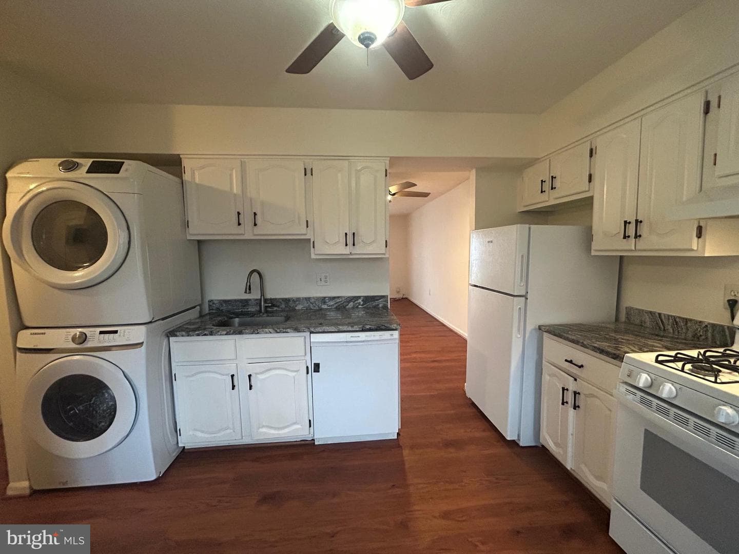 10177 Irongate Way photo 2