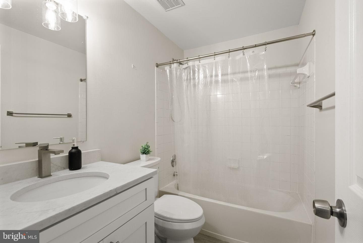 14106 Madrigal Drive photo 22