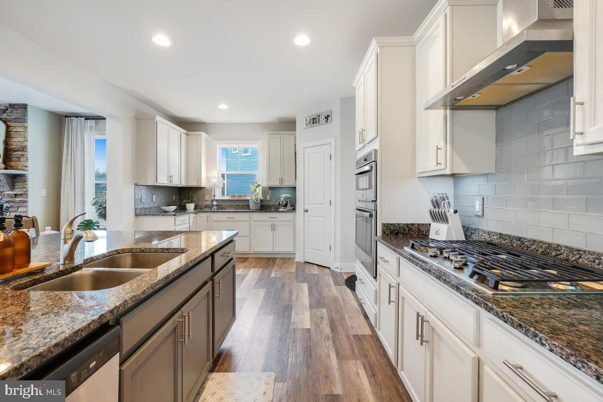 16716 Mill Station Way photo 16