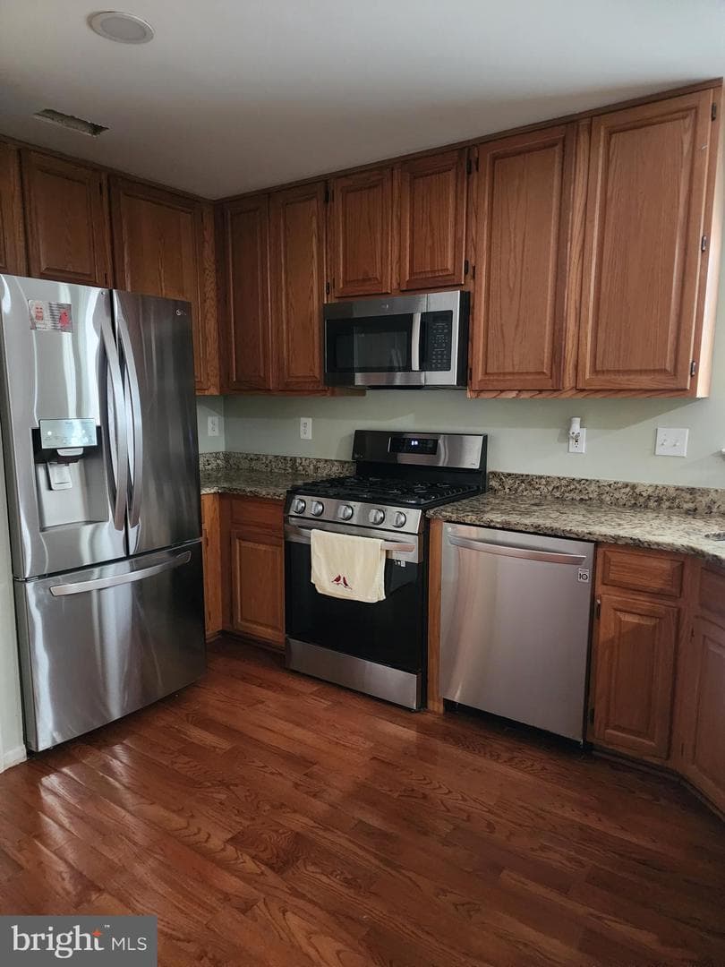 5366 Mansfield Court photo 5