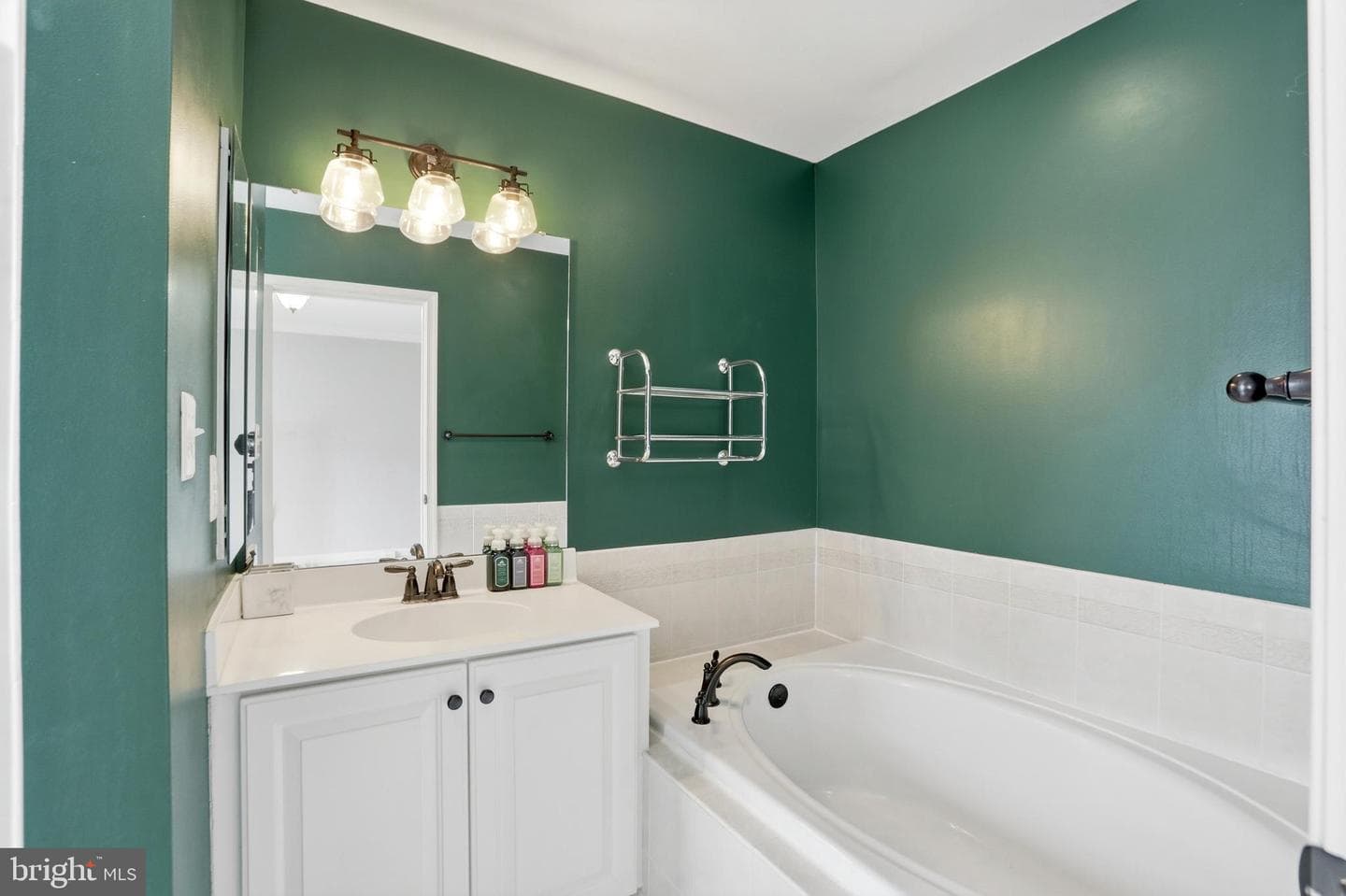 4073 Cressida Place photo 15