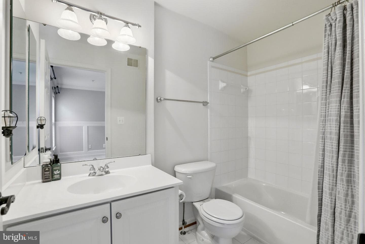 4073 Cressida Place photo 17