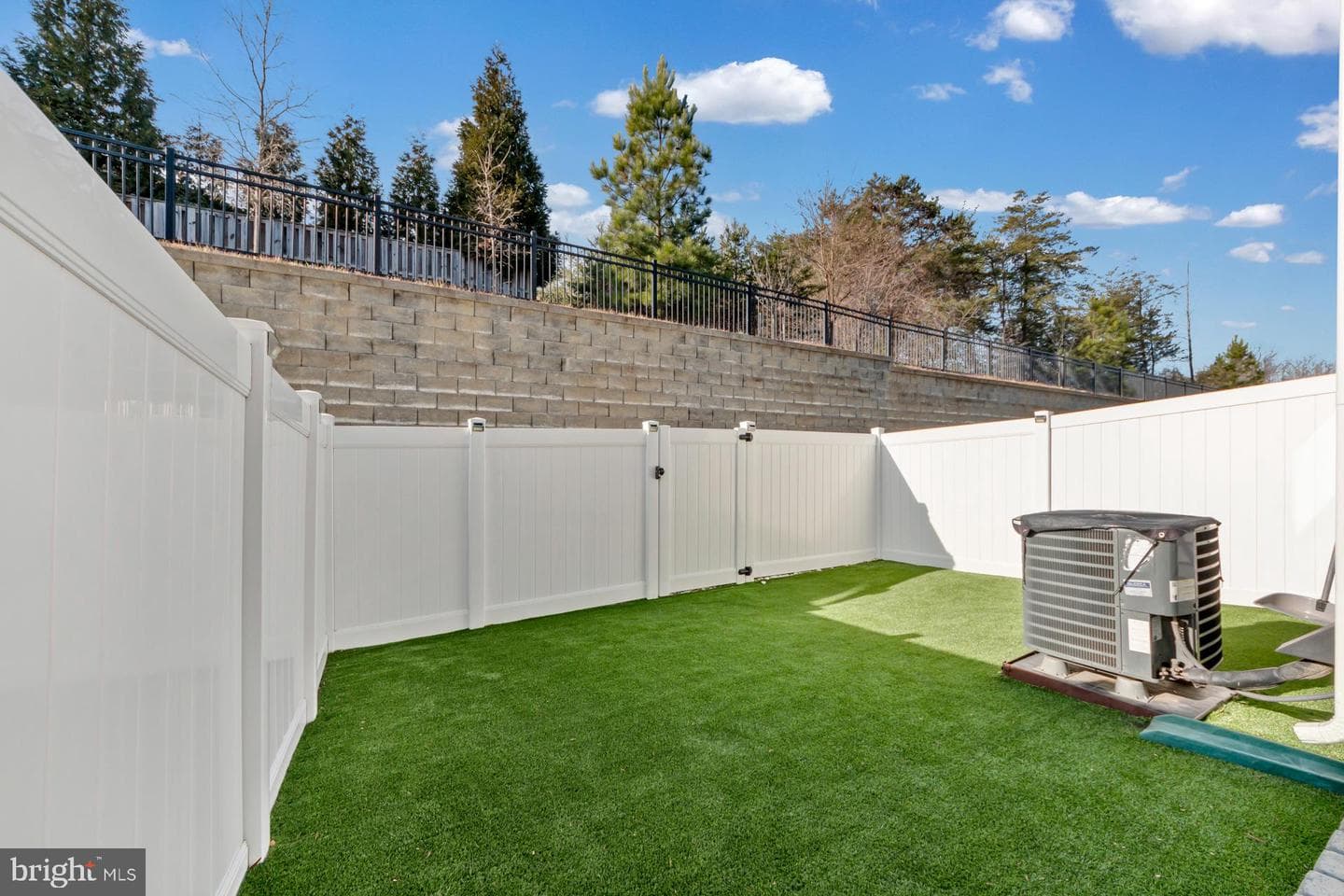 18307 Summit Pointe Drive photo 31