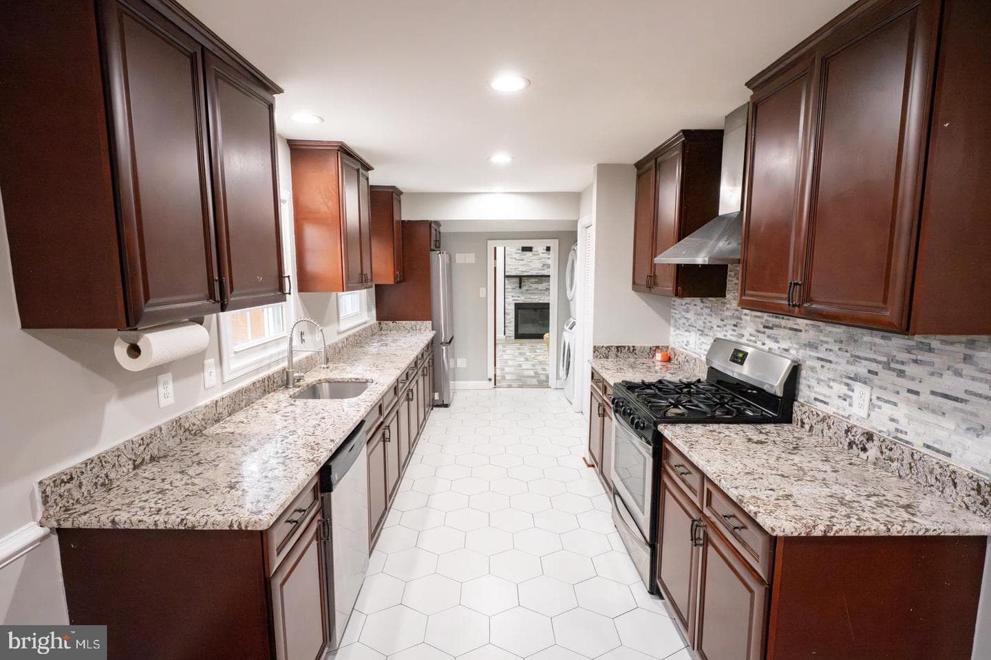 903 Wingfield Road photo 26