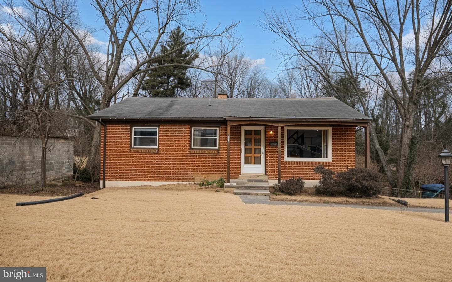 14347 Belleville Avenue photo 1