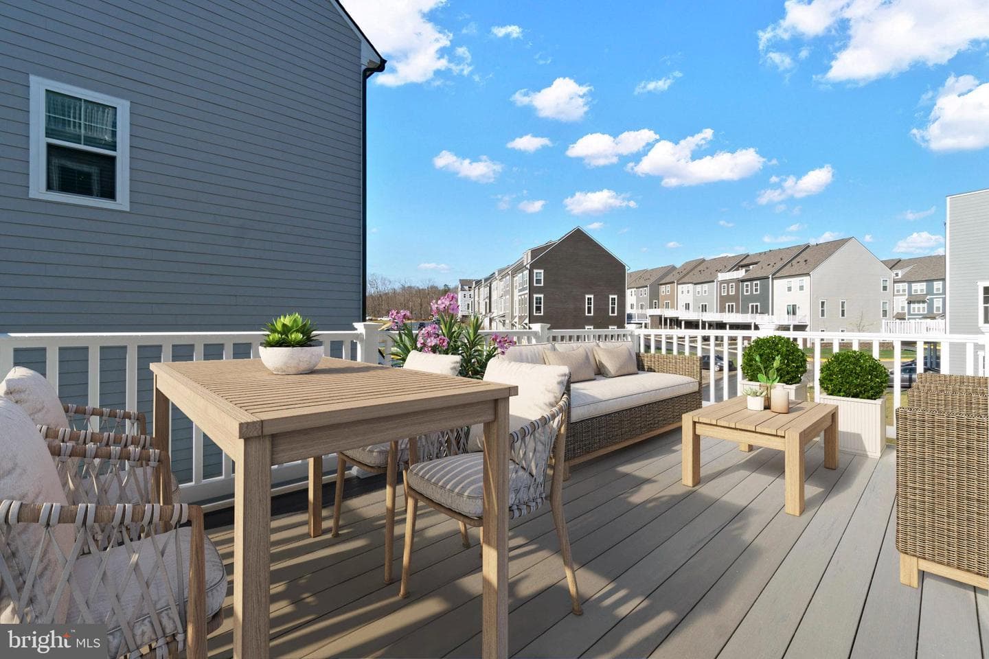 14147 Slate Street photo 14