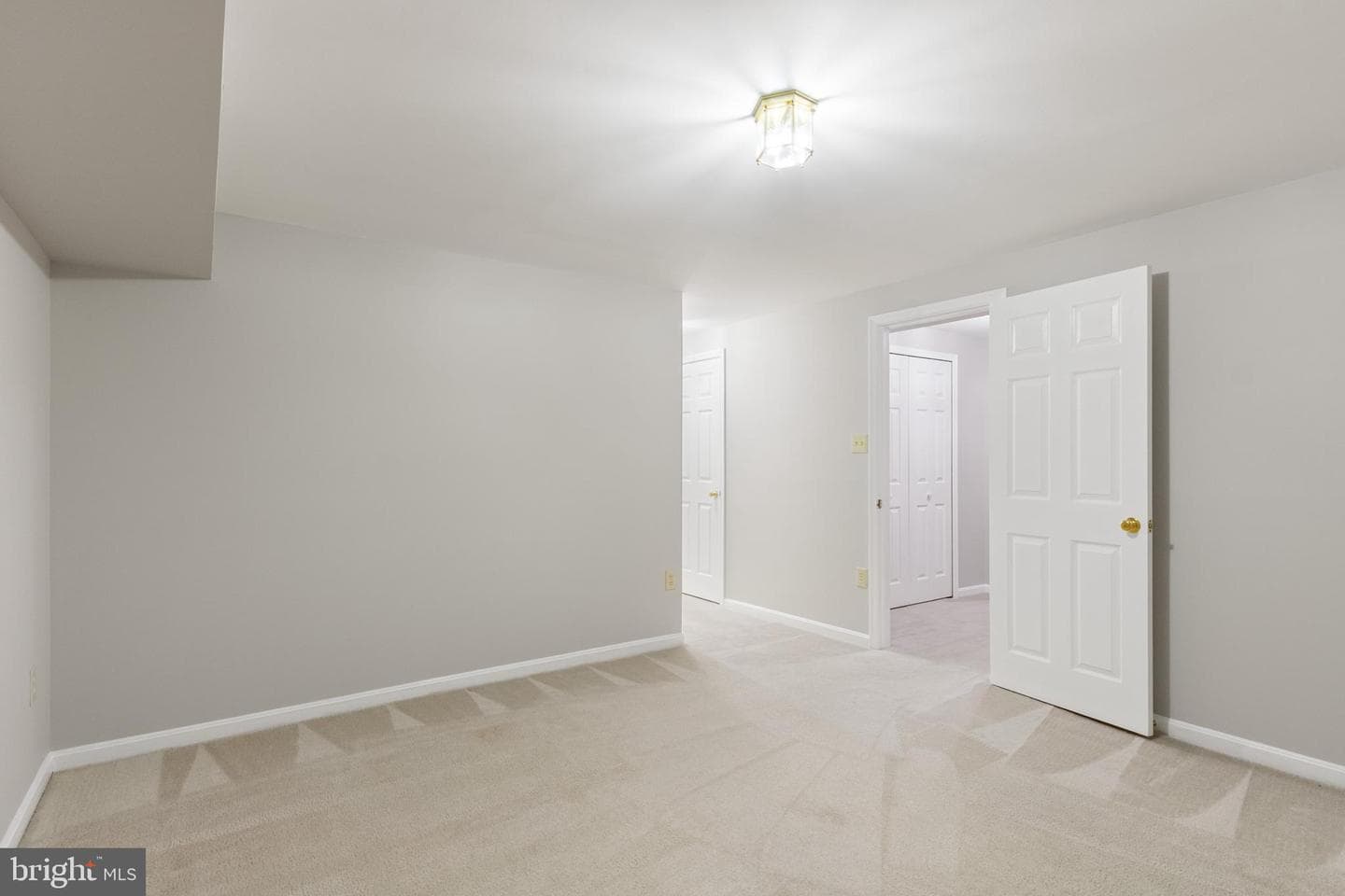 11819 Troika Court photo 31