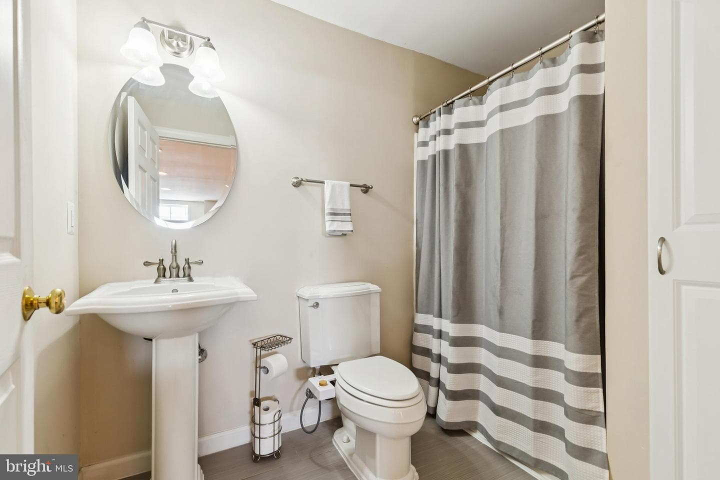 12870 Edwin Drive photo 36