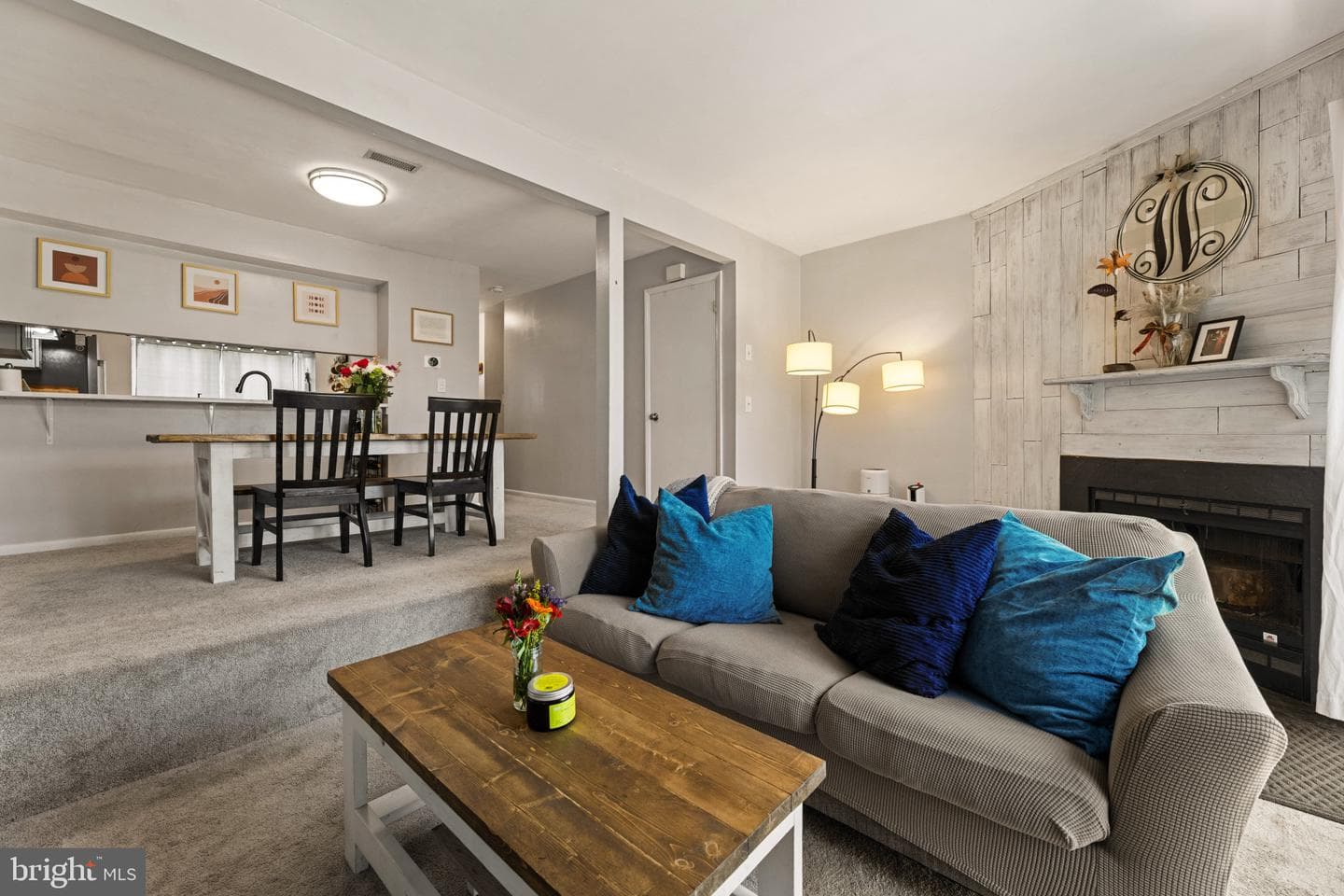 3671 Tavern Way photo 2