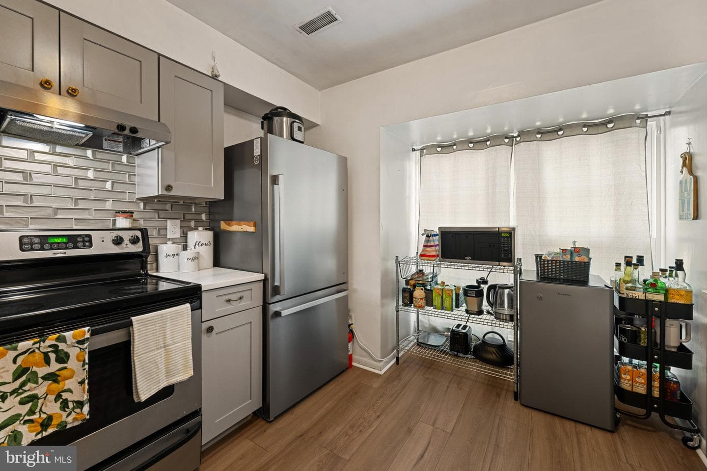 3671 Tavern Way photo 6