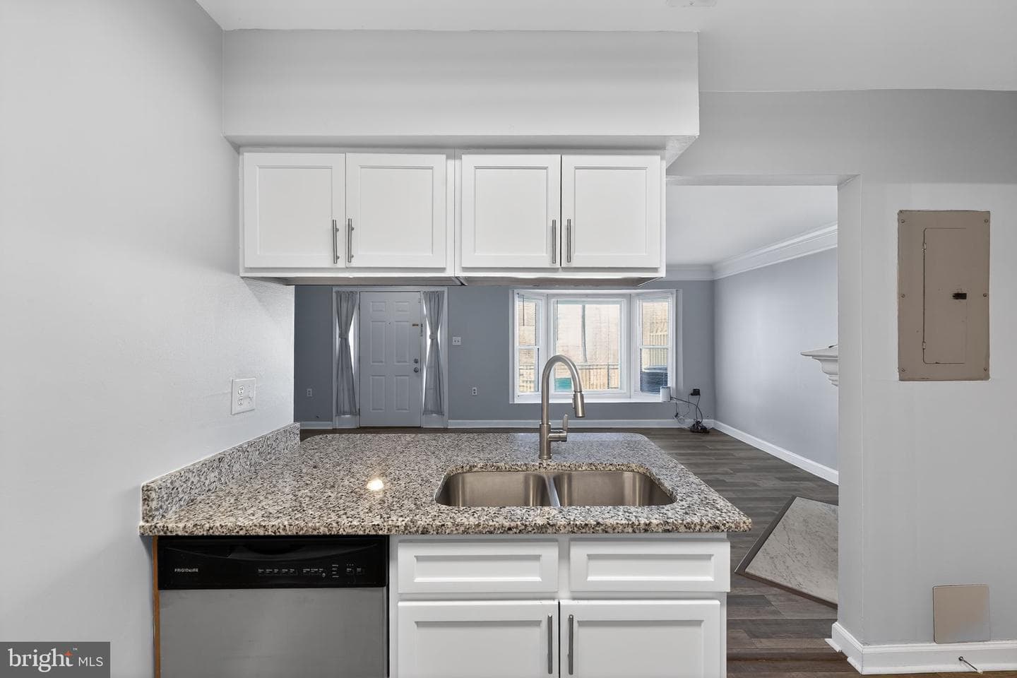 12125 Salemtown Drive photo 10