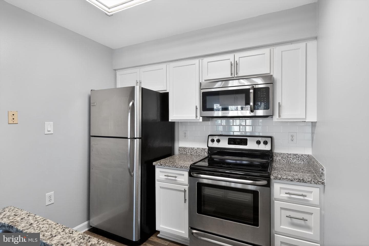 12125 Salemtown Drive photo 11