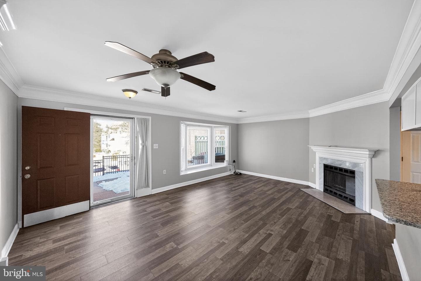 12125 Salemtown Drive photo 5