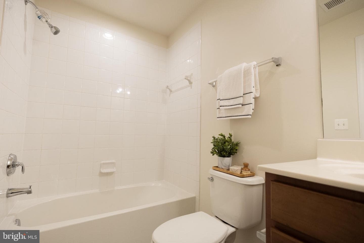 15318 Linville Creek Drive photo 5