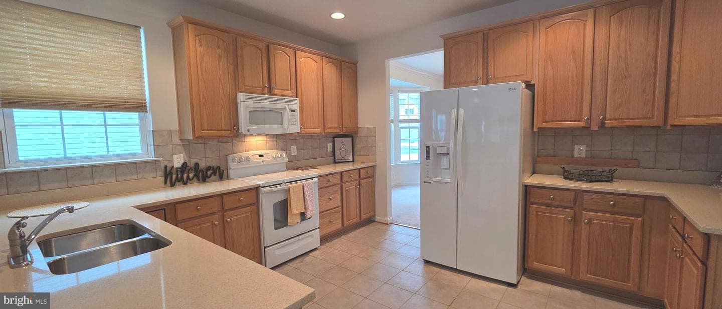 16545 Sparkling Brook Loop photo 2
