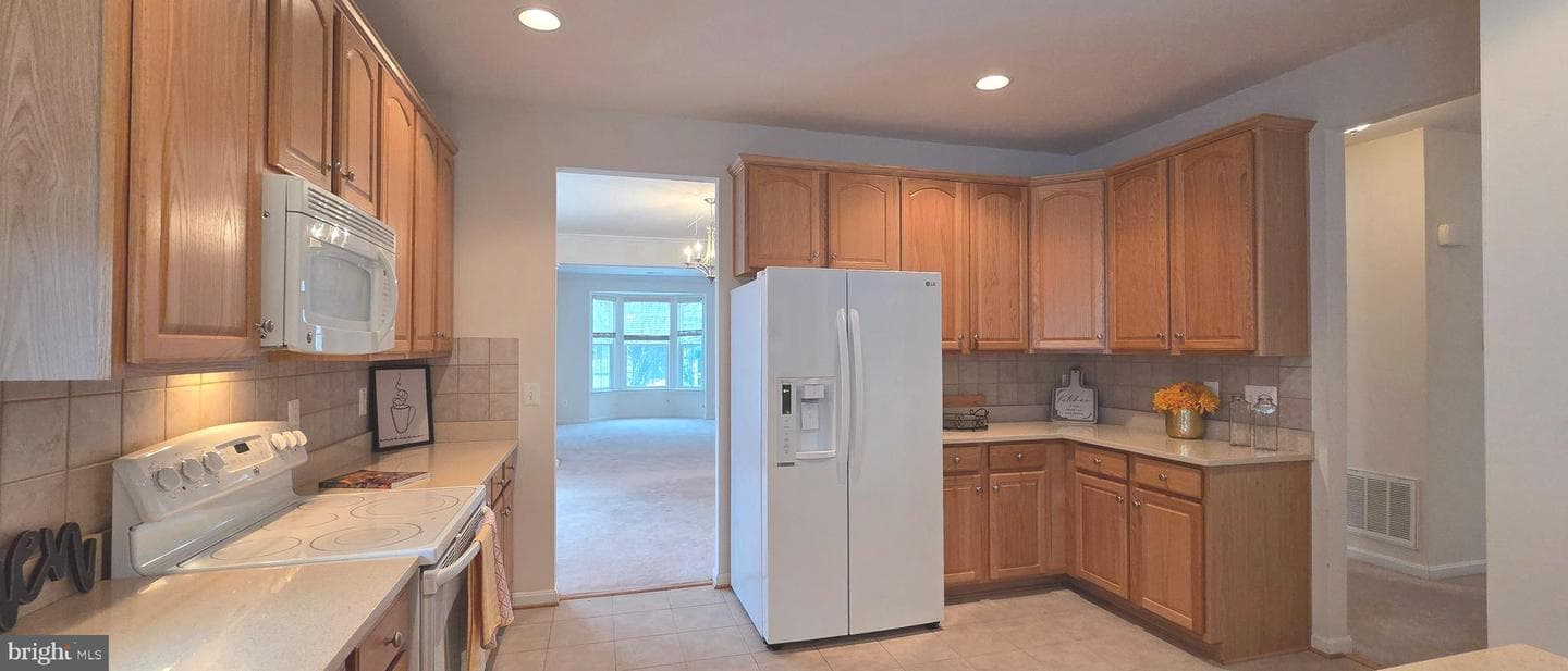 16545 Sparkling Brook Loop photo 3