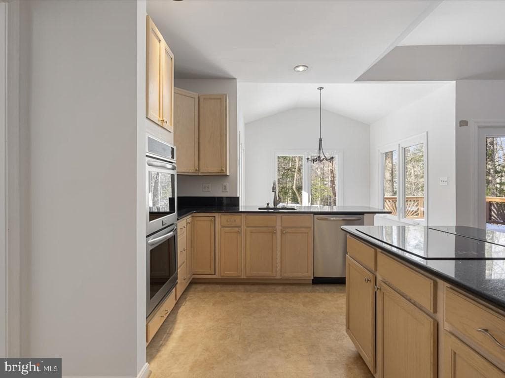 11920 Coloriver Road photo 20