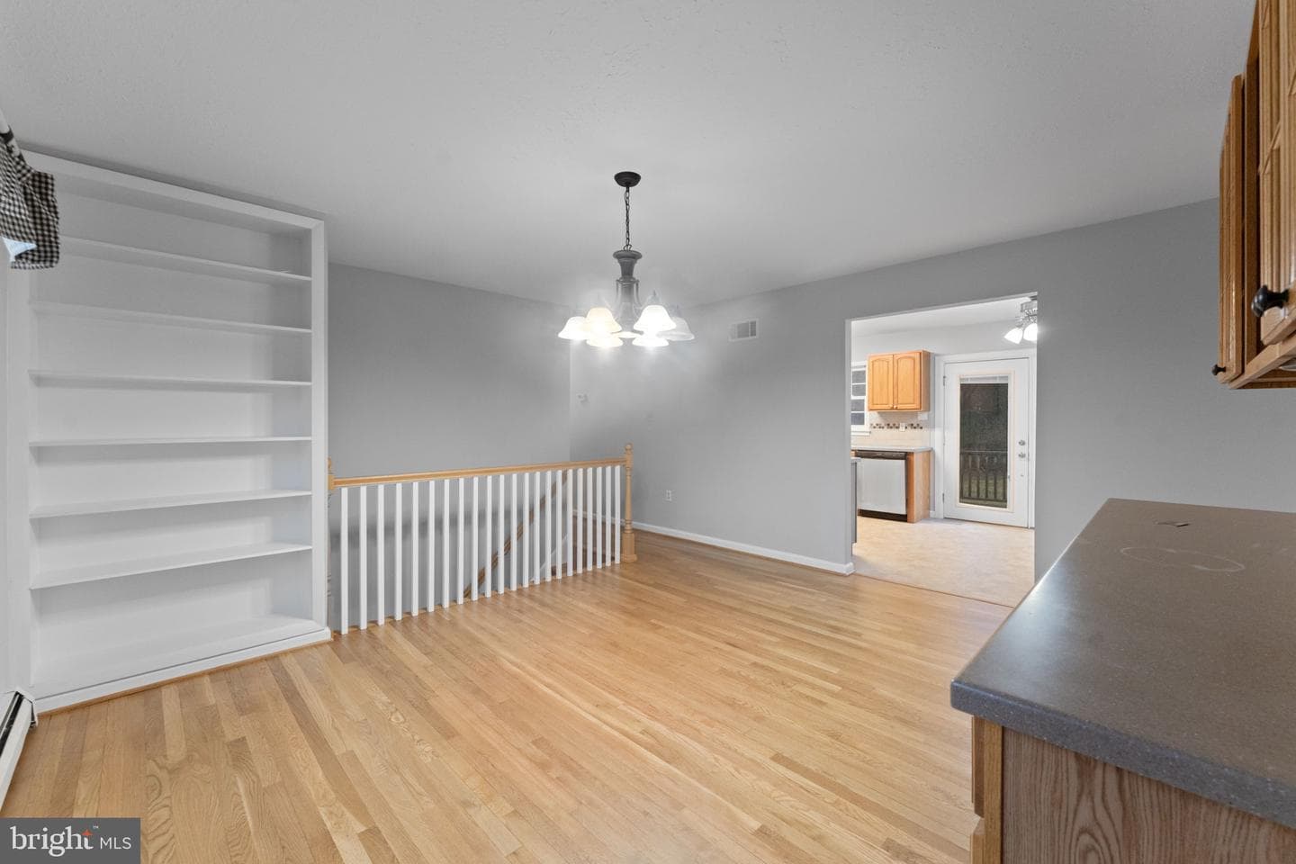 13200 Hawthorn Lane photo 22