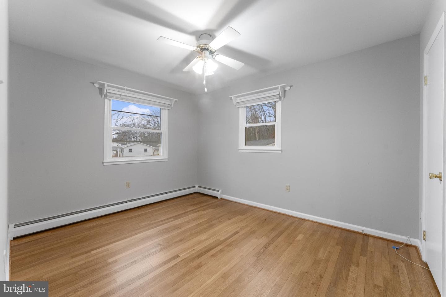 13200 Hawthorn Lane photo 35
