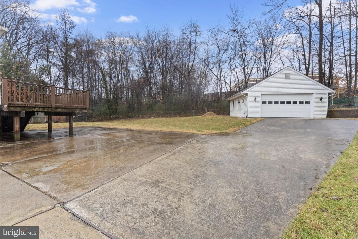 13200 Hawthorn Lane photo 37