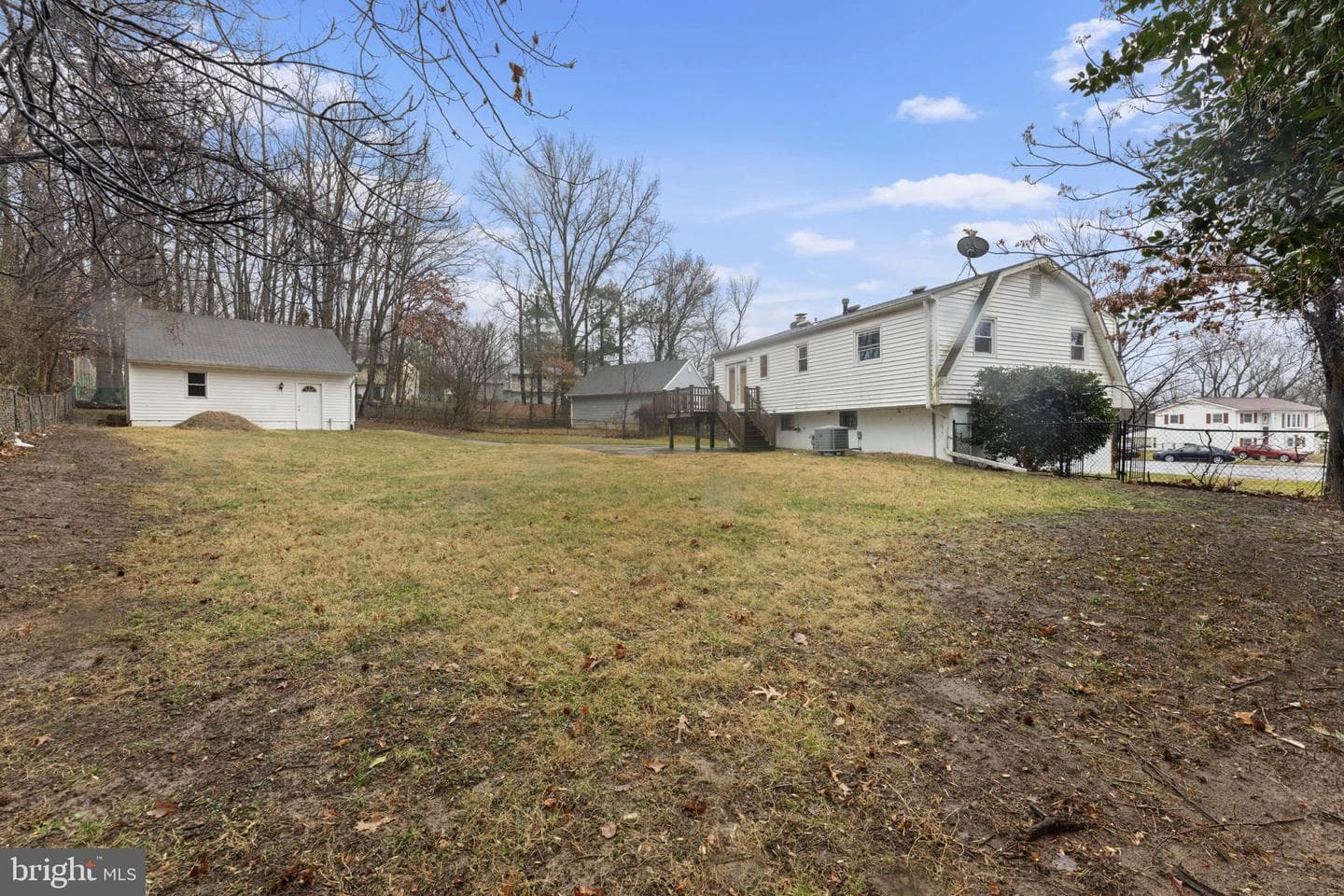 13200 Hawthorn Lane photo 40