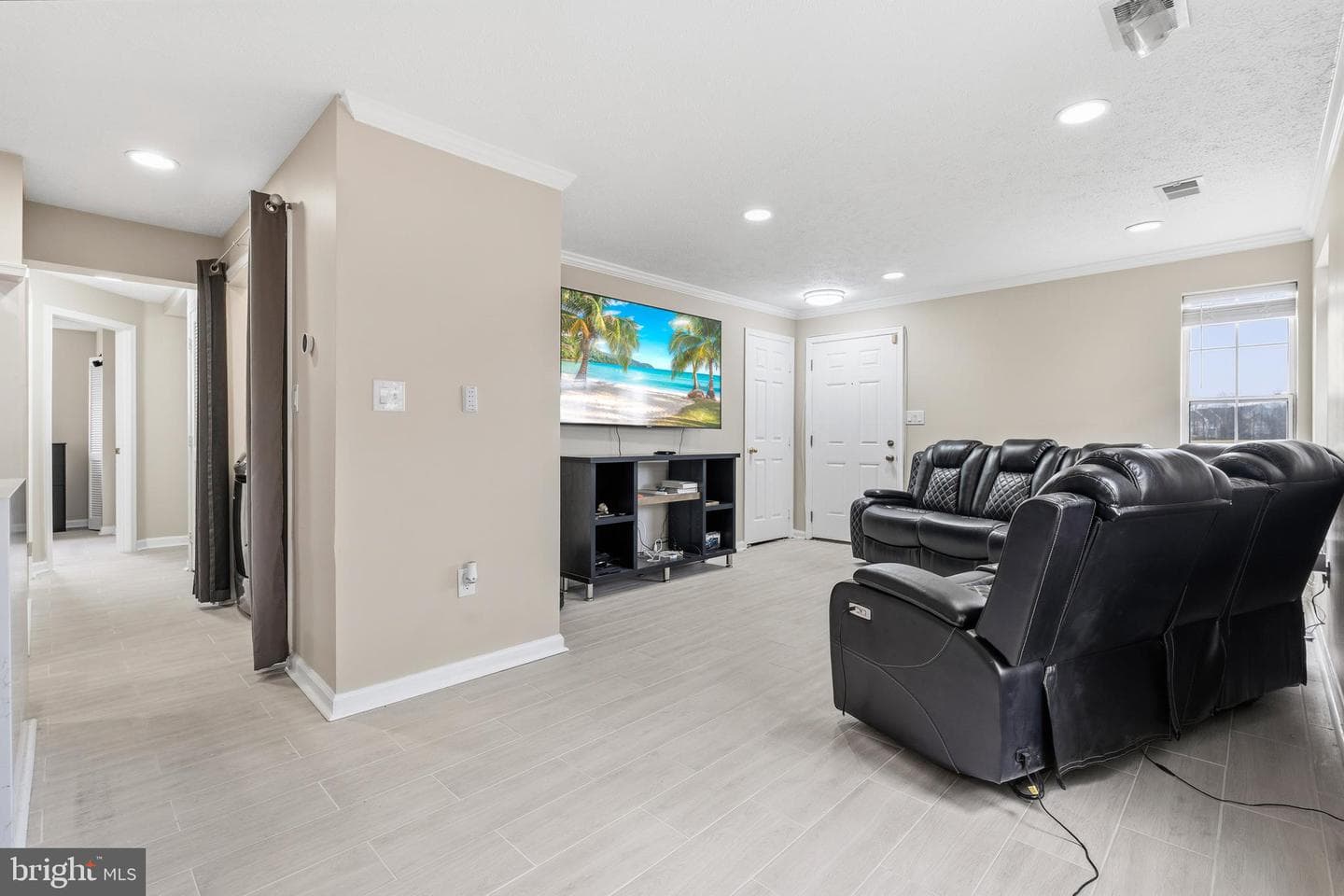 7930 Calvary Court photo 2