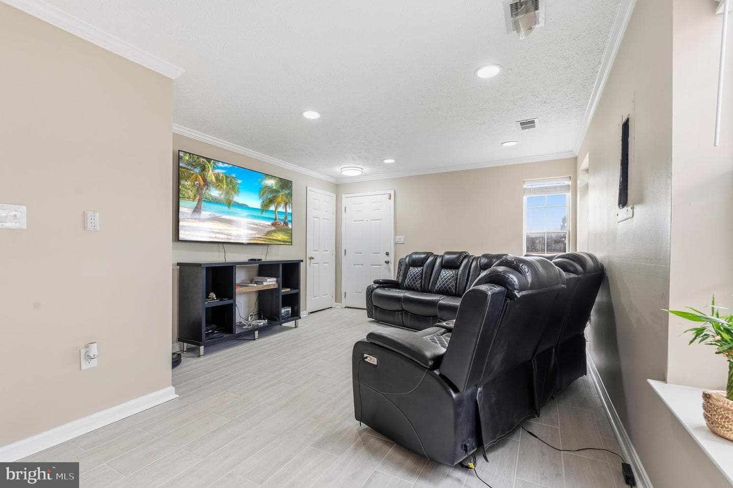 7930 Calvary Court photo 4