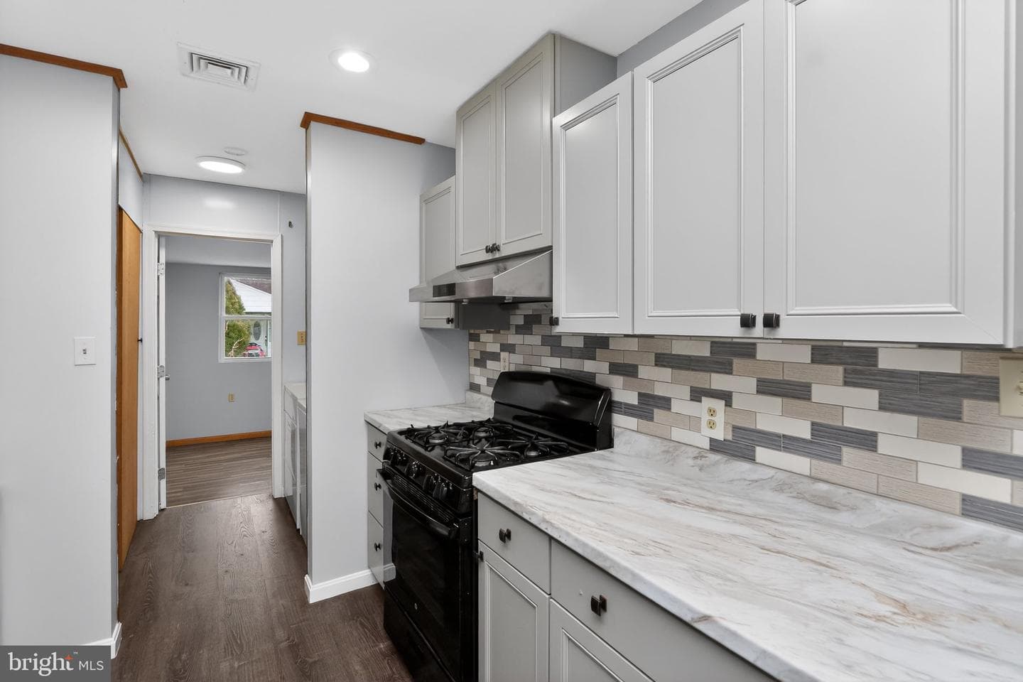 14423 Lamar Road photo 16