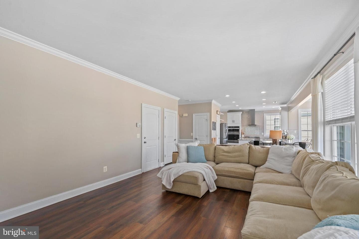 16128 Hinman Place photo 12