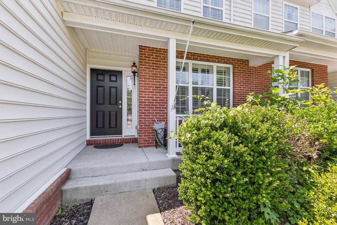 15447 Painters Cove Way photo 4