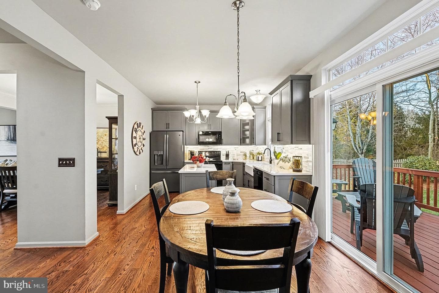 6465 Colonial Village Loop photo 18